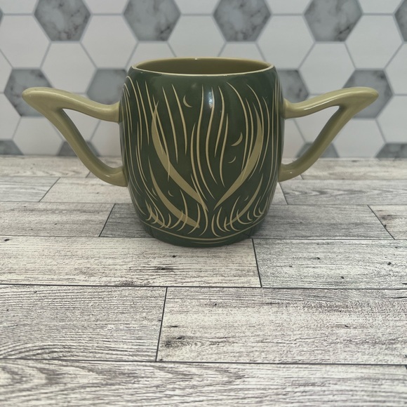 Disney’s Star Wars Yoda Mug - Picture 6 of 6